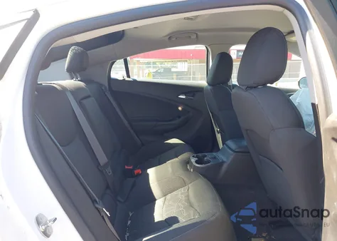 2017 Chevrolet Volt Lt z USA, uszkodzony, nr VIN 1G1RC6S51HU177275